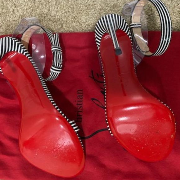 Christian Louboutin - Heels 100% Authentic - Picture 3 of 6